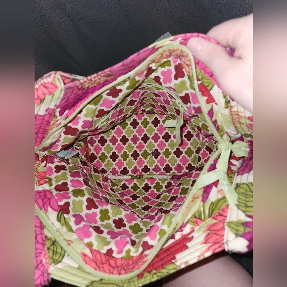 Vera Bradley Angle Tote Hello Dahlia! Purse Handbag ~ Discontinued - Picture 4 of 6
